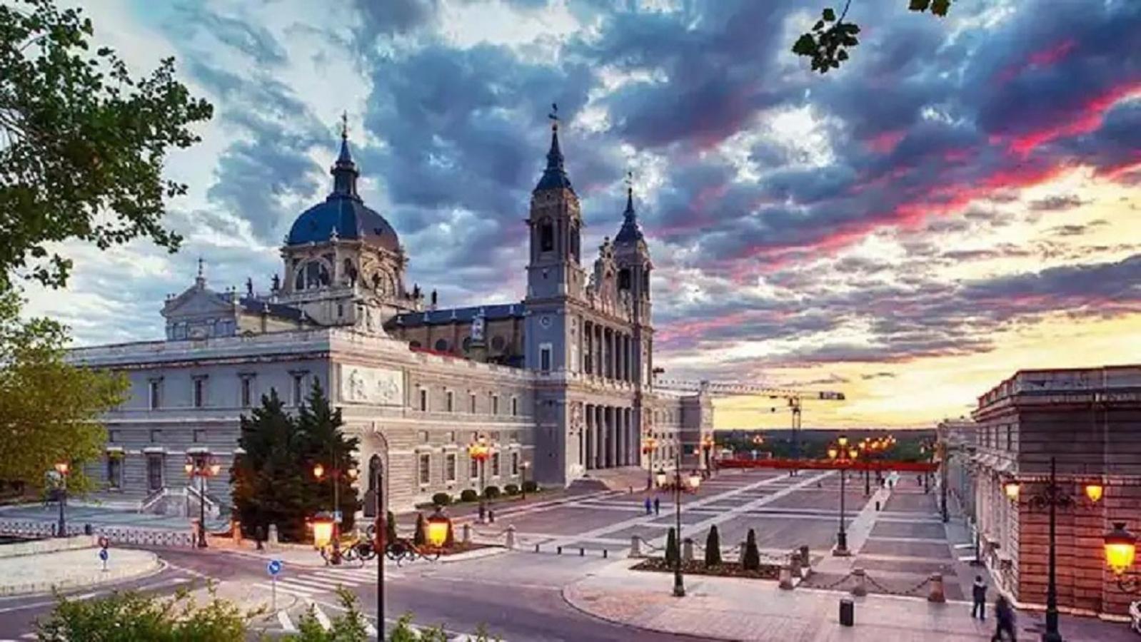 Apartments Central Madrid - Q2Home ภายนอก รูปภาพ